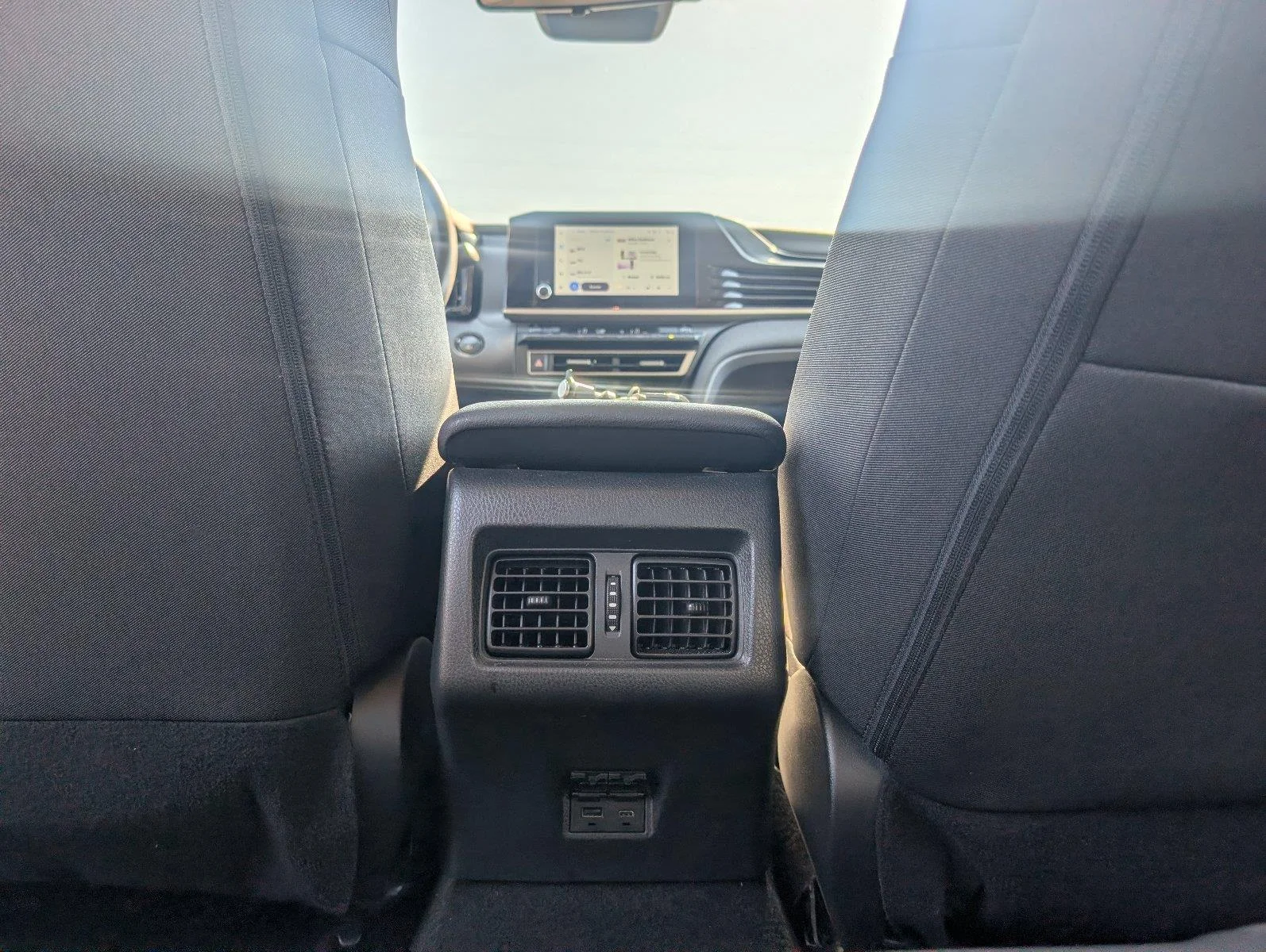 Used 2025 Ice Cap Toyota LE image 34