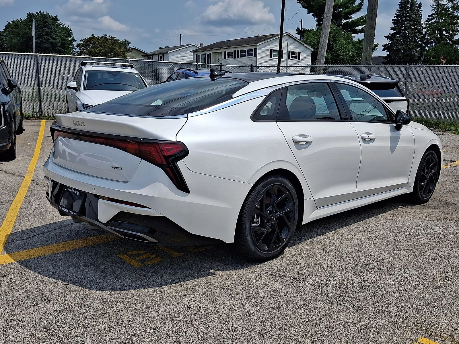 New 2026 White Kia GT-Line image 3