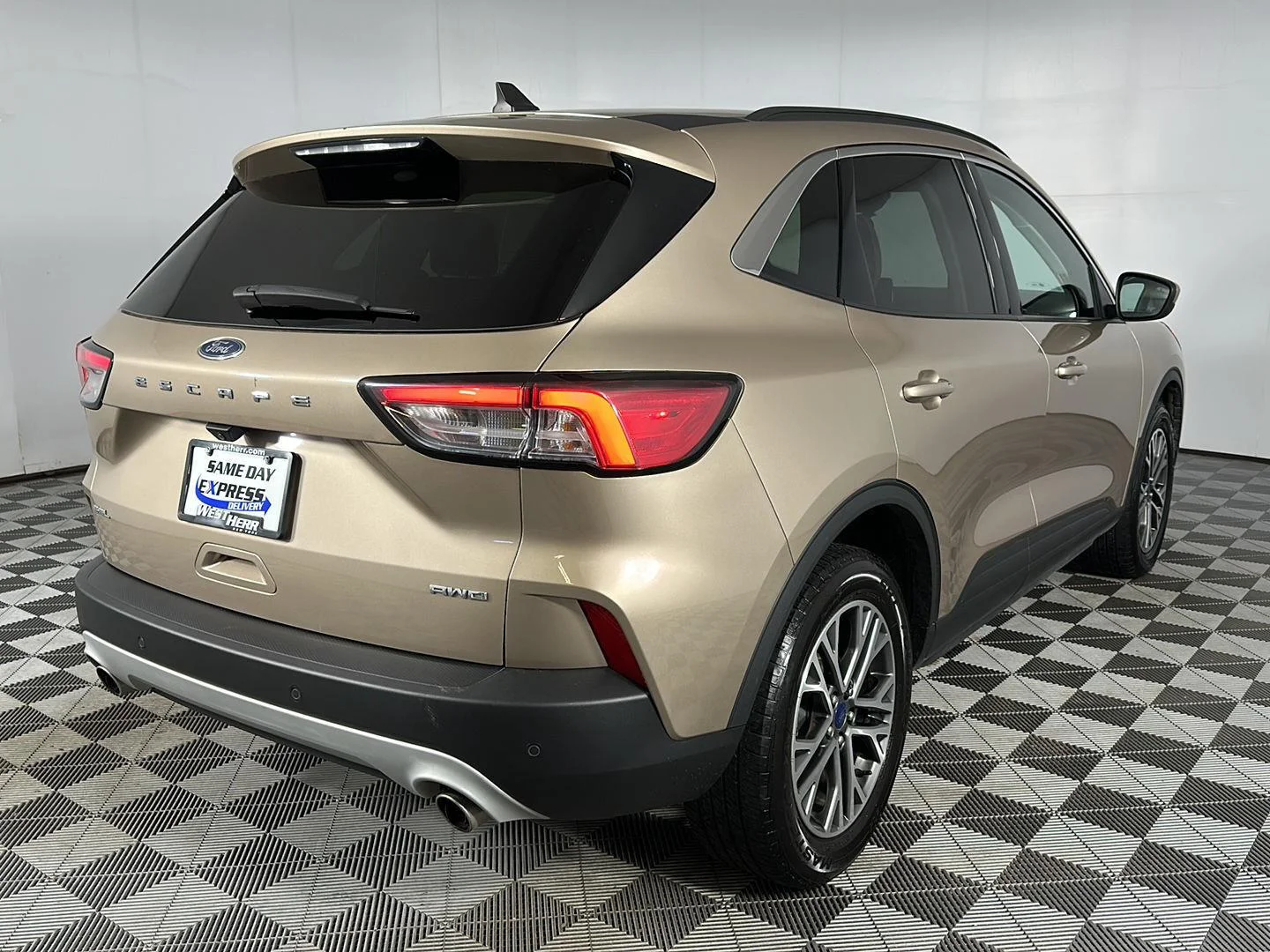Used 2021 Desert Gold Ford SEL image 27