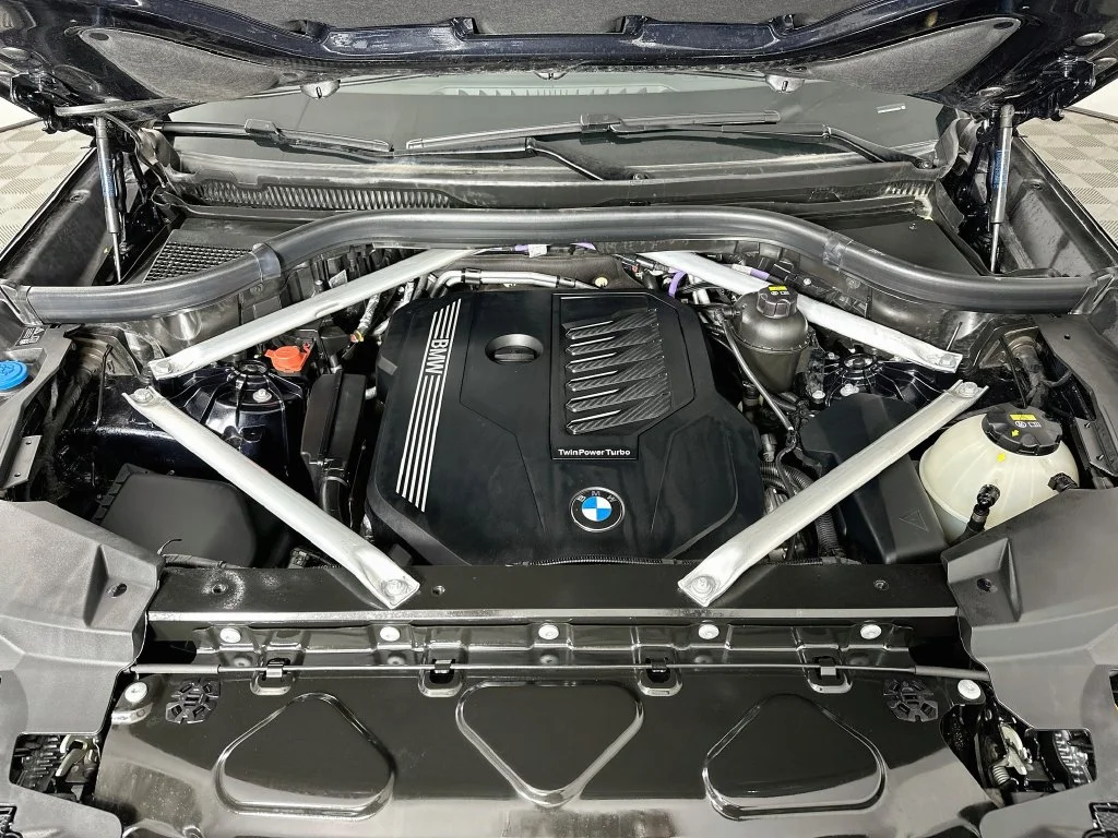 Used 2021 Carbon Black Metallic BMW xDrive40i image 32