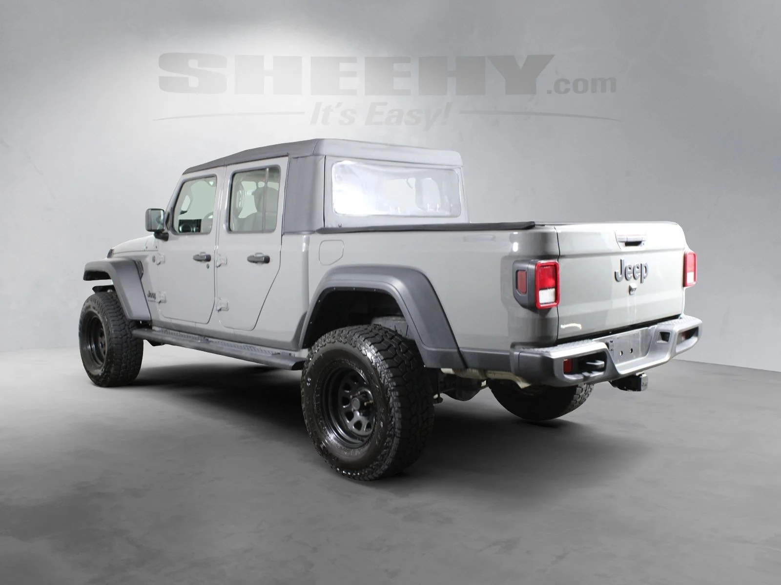 Used 2023 Gray Jeep Sport image 11