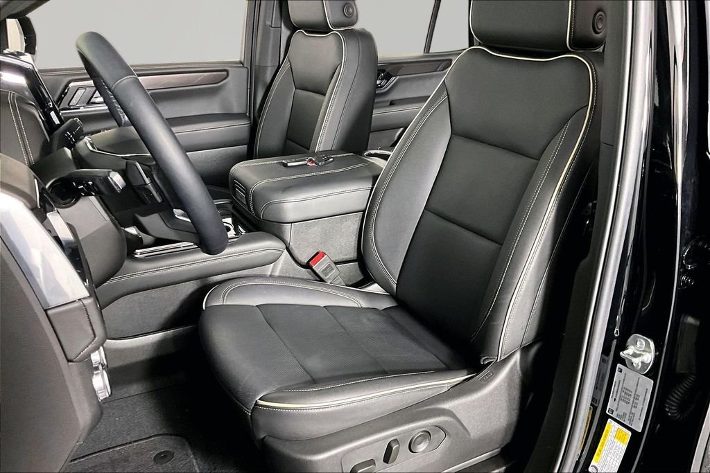 Used 2025 Black GMC Elevation image 20