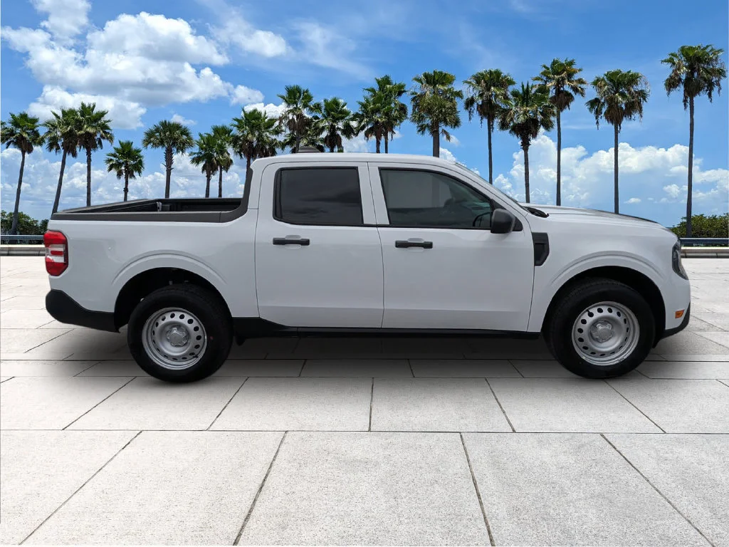 New 2026 Oxford White Ford XL image 8