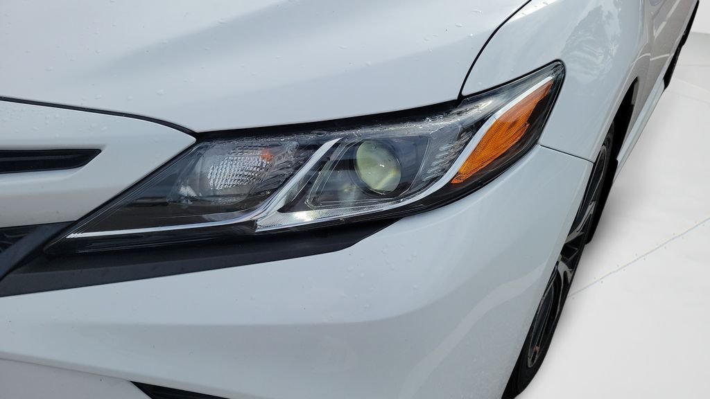 Certified Used 2018 White Toyota SE image 23