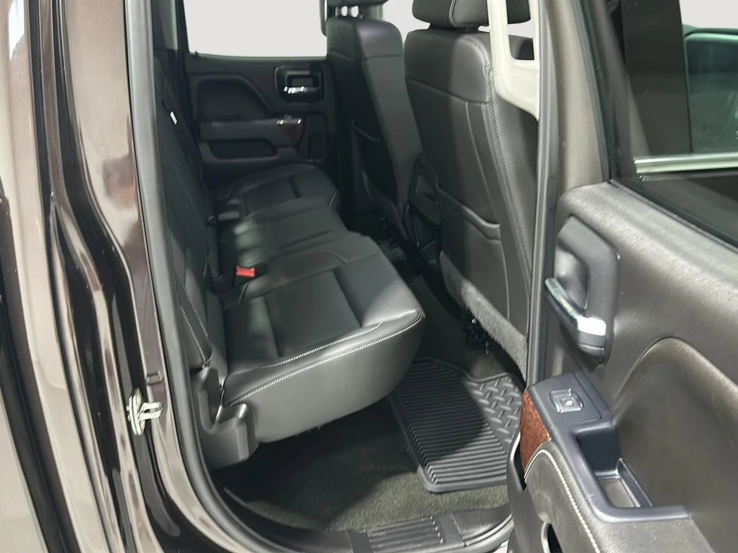 Used 2016 MAHOGANY METALLIC GMC SLT image 25