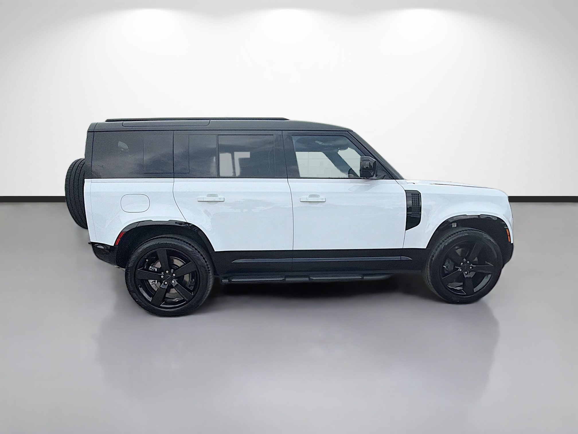 New 2026 Fuji White Land Rover X-Dynamic SE image 6