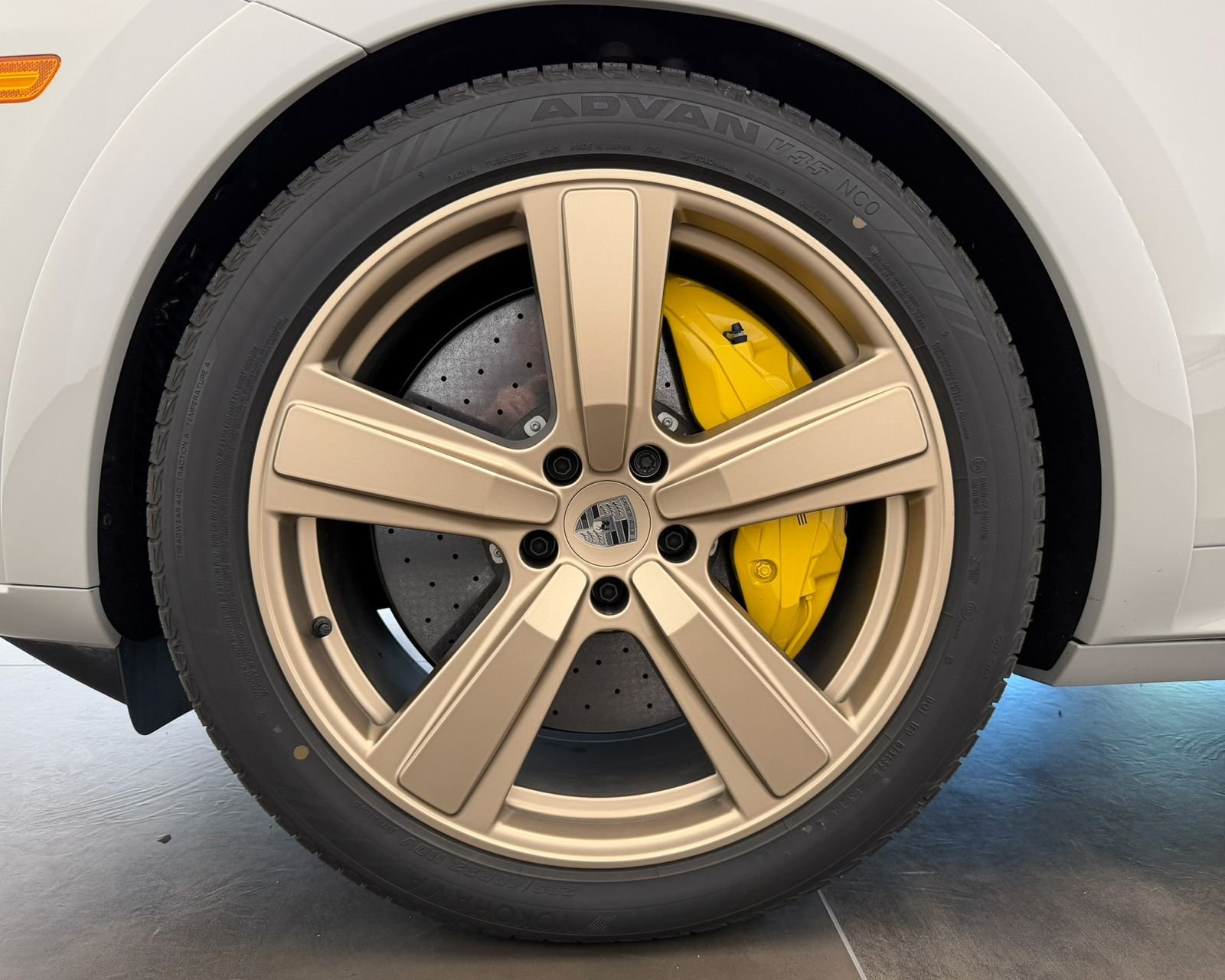 Used 2025 White Porsche Turbo image 42