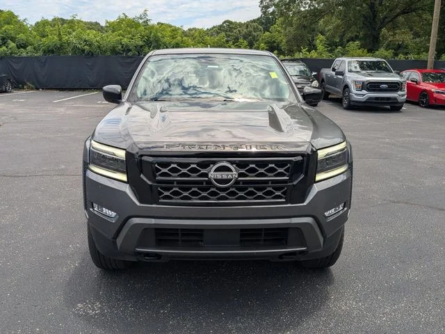 Used 2024 Gun Metallic Nissan SL image 4
