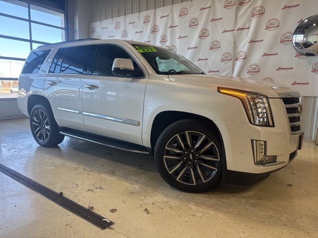 Used 2018 Cadillac Escalade Premium Luxury with VIN 1GYS4CKJ1JR188507 for sale in Kansas City