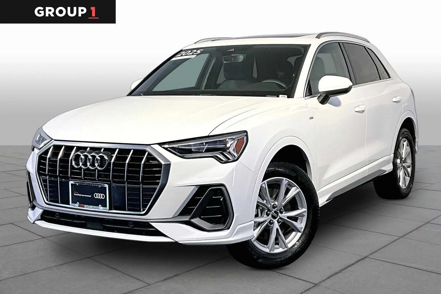 2025 Audi Q3 45 TFSI S Line Premium quattro's photo