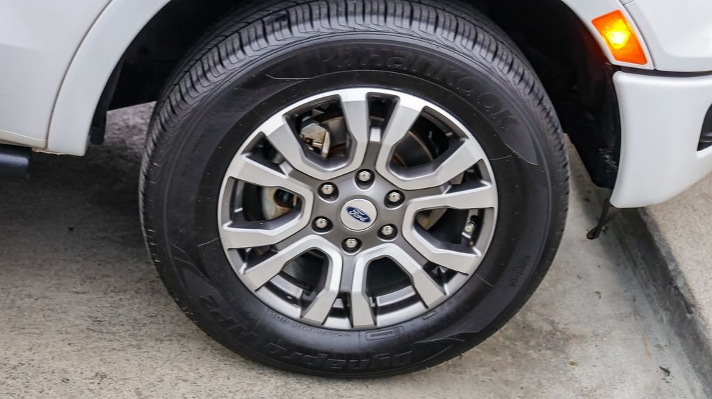 Used 2019 Oxford White Ford Lariat image 11