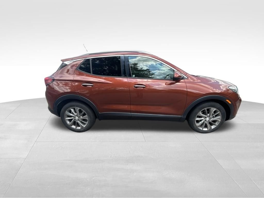 Used 2020 Brown Buick Essence image 8