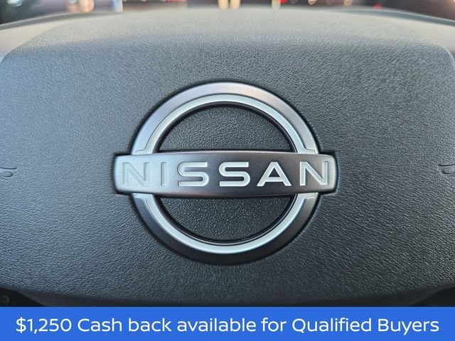 New 2026 Aspen White TriCoat / Super Black Two-tone Nissan SR image 5