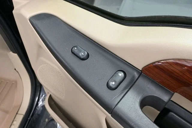 2005 Ford F-350 Super Duty Lariat - Photo 40