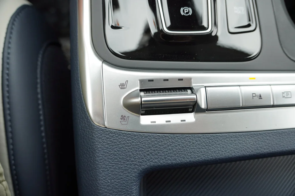 New 2027 Ceramic Silver Kia SX image 15
