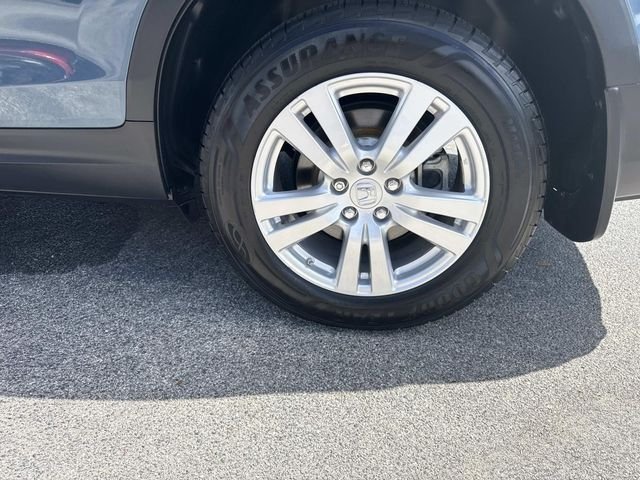 Used 2017  Honda LX image 11
