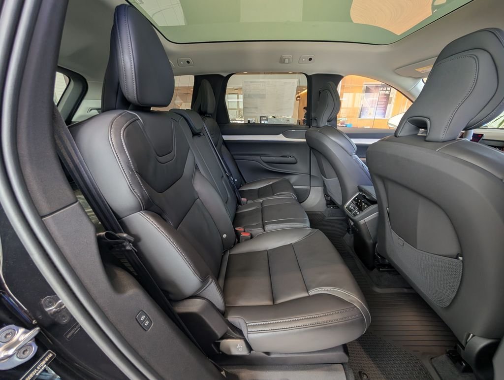 New 2026 Black Volvo Twin Motor Ultra image 22