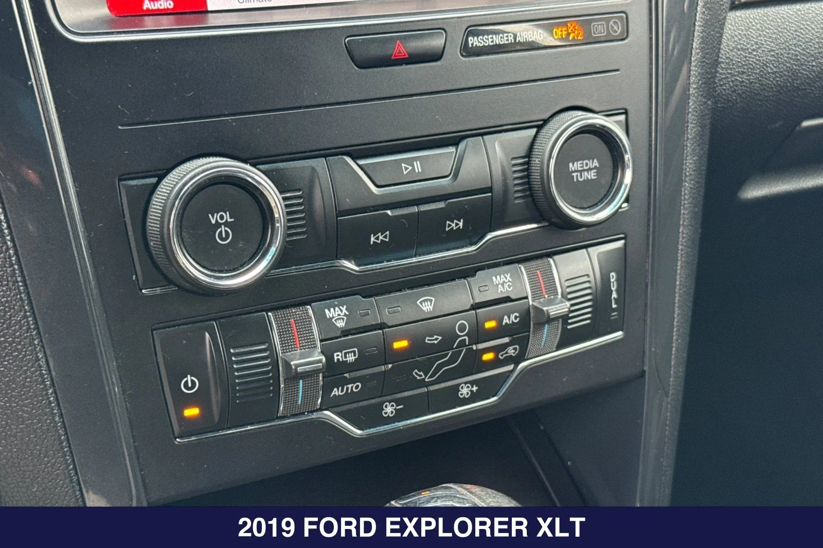 Used 2019 Red Ford XLT image 22