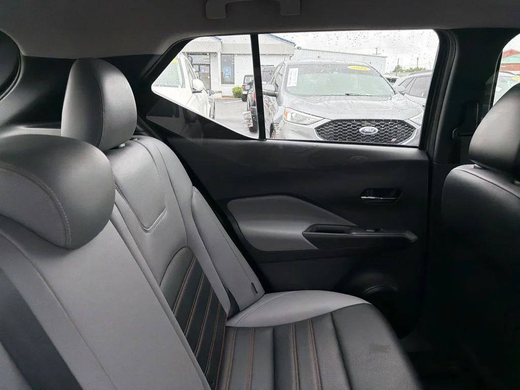 Used 2023 Gray Nissan SR image 11