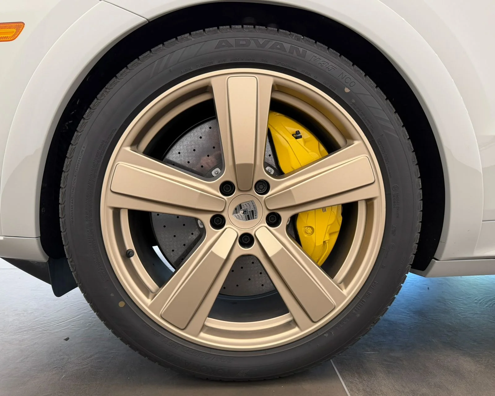 Used 2025 White Porsche Turbo image 42