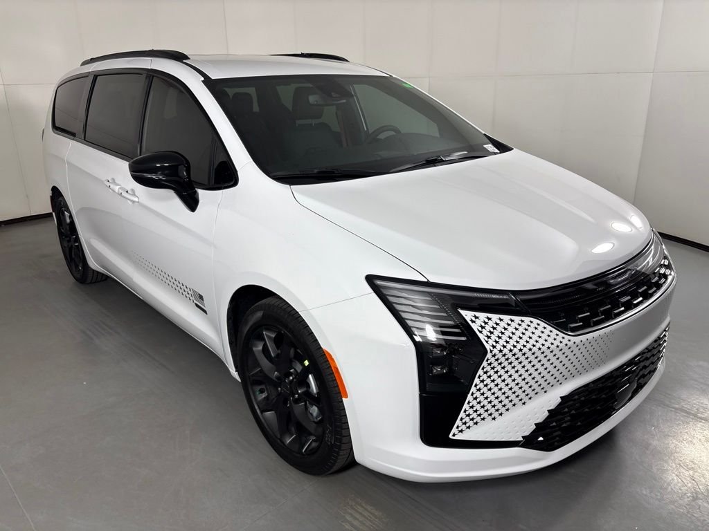 New 2027 Bright White Clear-Coat Exterior Paint Chrysler Select image 2