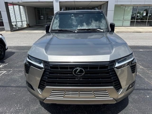 Used 2025 Silver Lexus 550 Overtrail+ image 2
