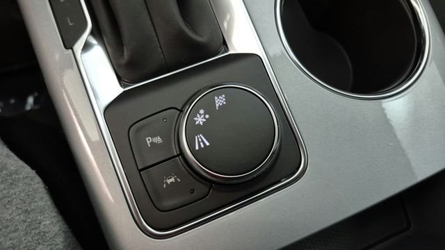 New 2026 White Chevrolet LT image 14