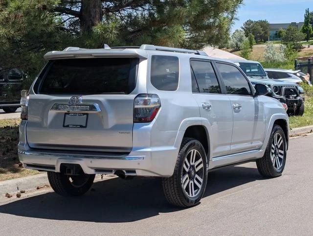 Used 2018 Classic Silver Metallic Toyota Limited image 3