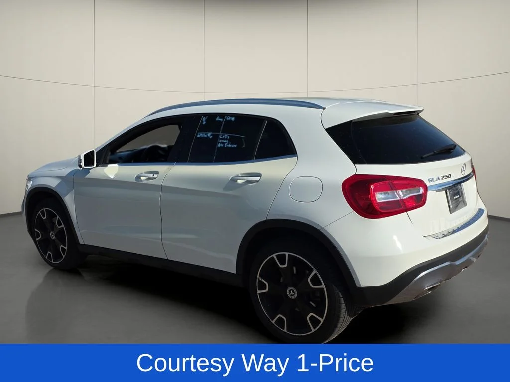 Used 2018 White Mercedes-Benz GLA 250 image 6