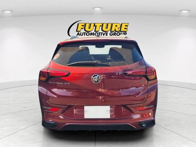 Used 2022 Red Buick Essence image 4