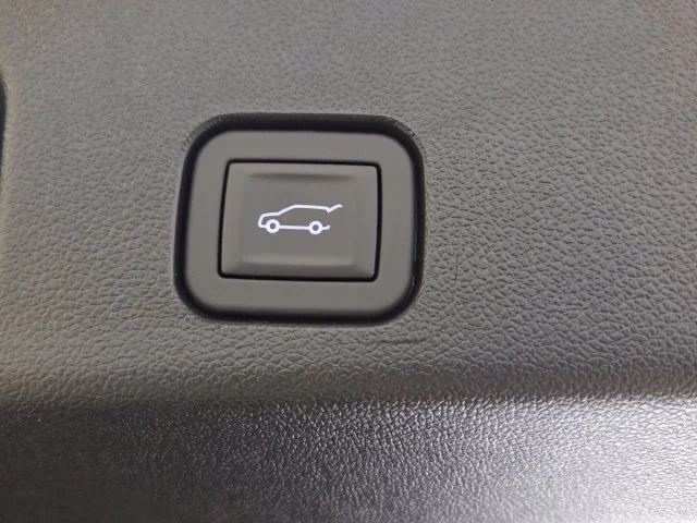 New 2027 Sterling Metallic GMC Elevation image 15
