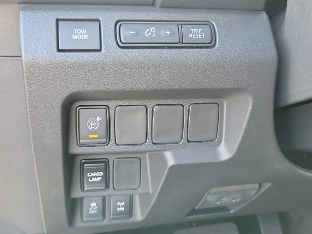 New 2026 Super Black Nissan Crew Cab PRO-4X® image 22