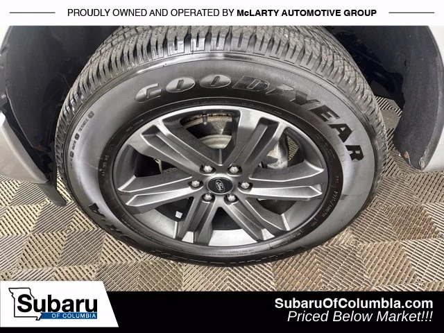 Used 2022 Silver Ford  image 31