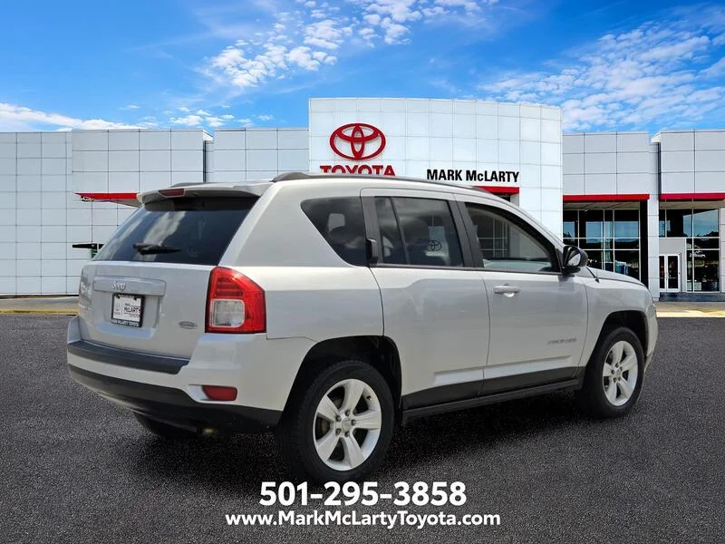 Used 2013 Bright Silver Metallic JEEP FWD 4DR LATITUDE image 5