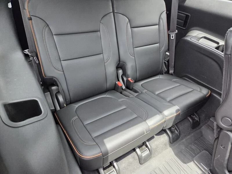 Used 2022 Ebony Twilight Metallic GMC AWD 4DR AT4 image 15
