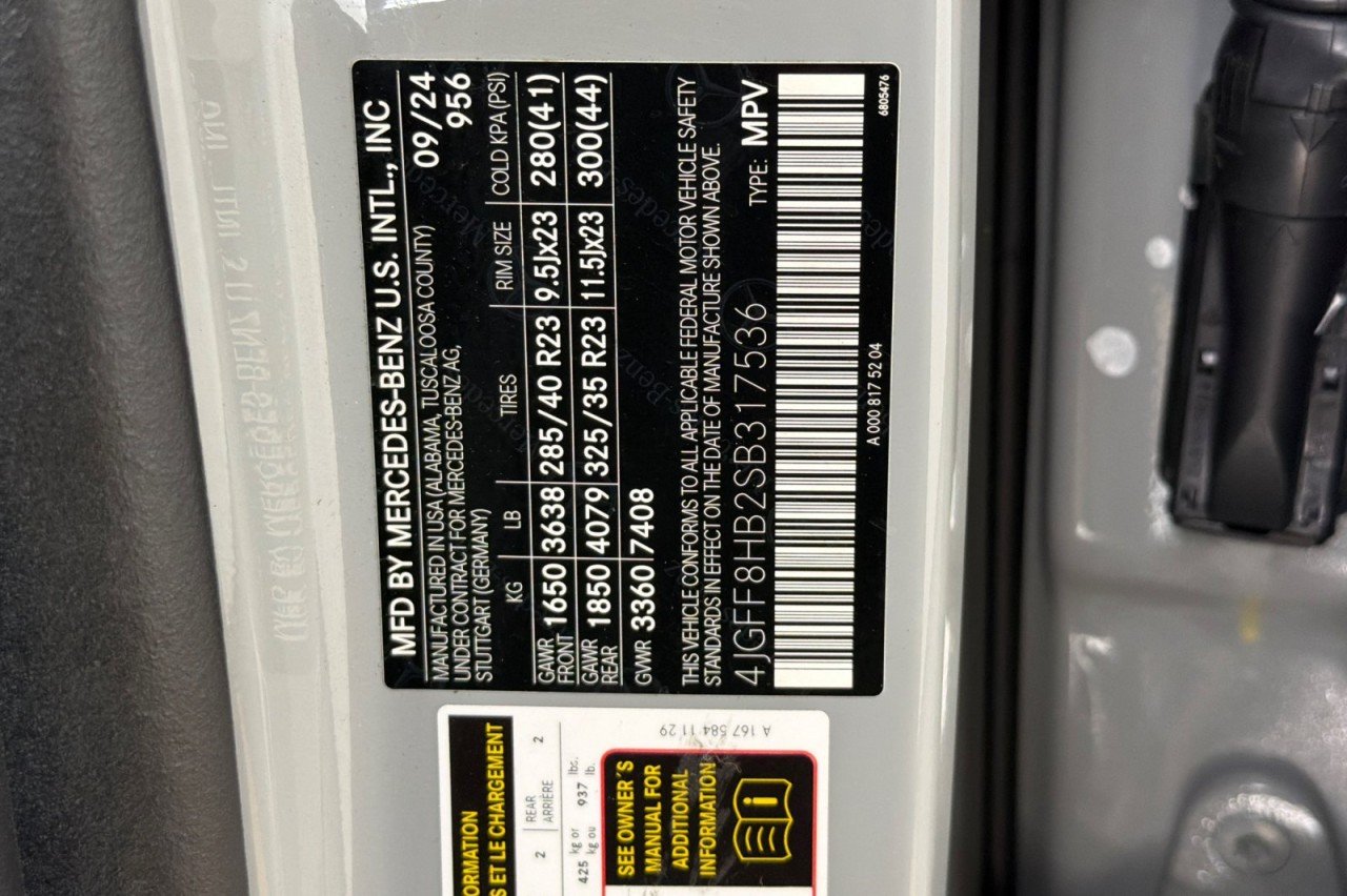 Certified Used 2025 MANUFAKTUR Alpine Grey Mercedes-Benz Maybach GLS 600 image 28