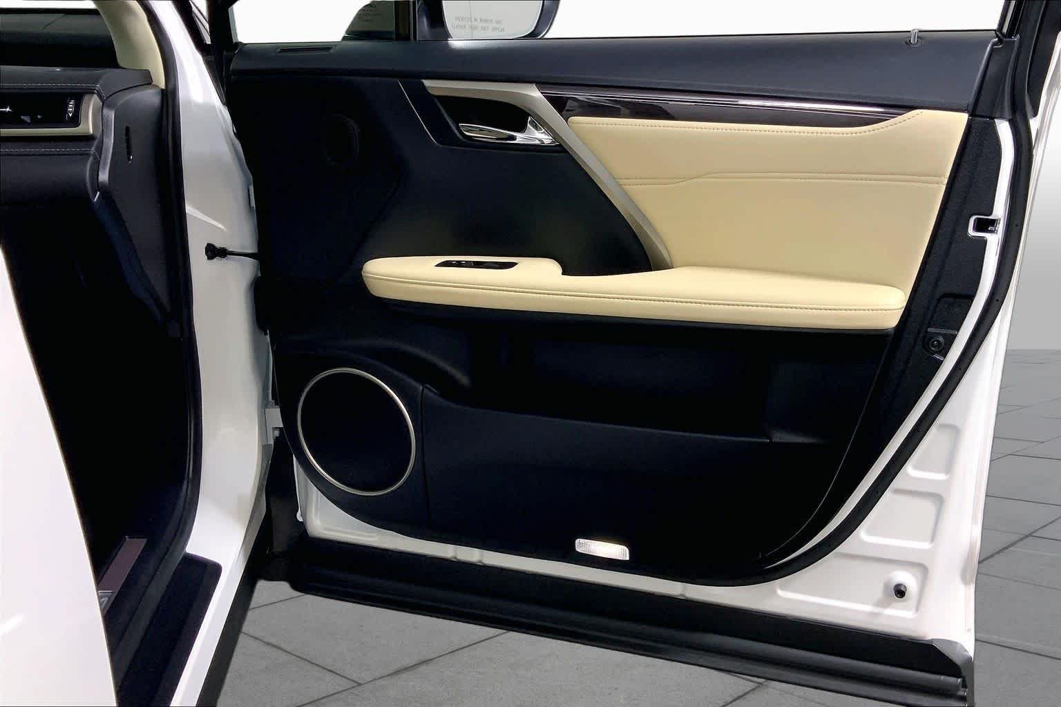 Certified Used 2021 Eminent White Pearl Lexus  image 23