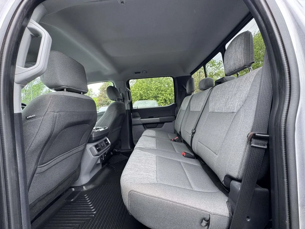 Used 2021 Silver Ford XLT image 15