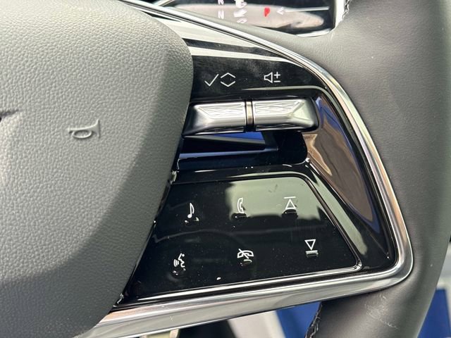 2026 Cadillac OPTIQ Luxury - Photo 23