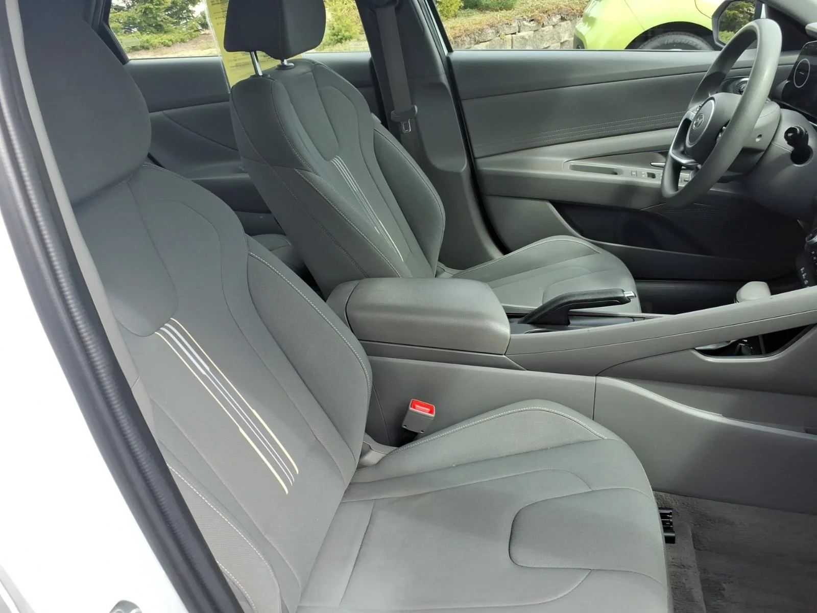 Used 2024 White Hyundai SEL image 16