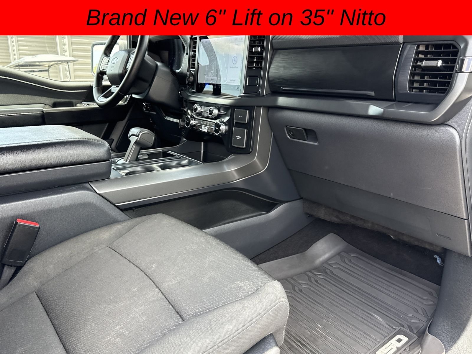 Used 2024 Oxford White Ford XLT image 14
