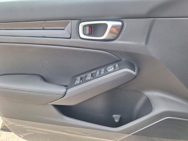 New 2026 Sand Dune Pearl Honda Sport Touring image 21