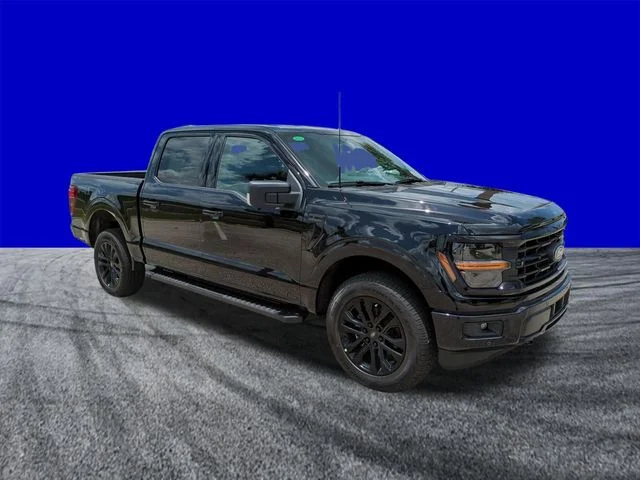 New 2026 Black Ford XLT image 2