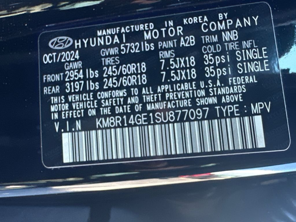 Used 2025 Black Hyundai SE image 31