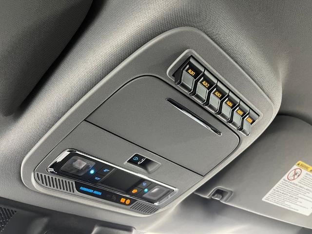 New 2026 Carbonized Gray Metallic Ford F-350® Lariat® image 43