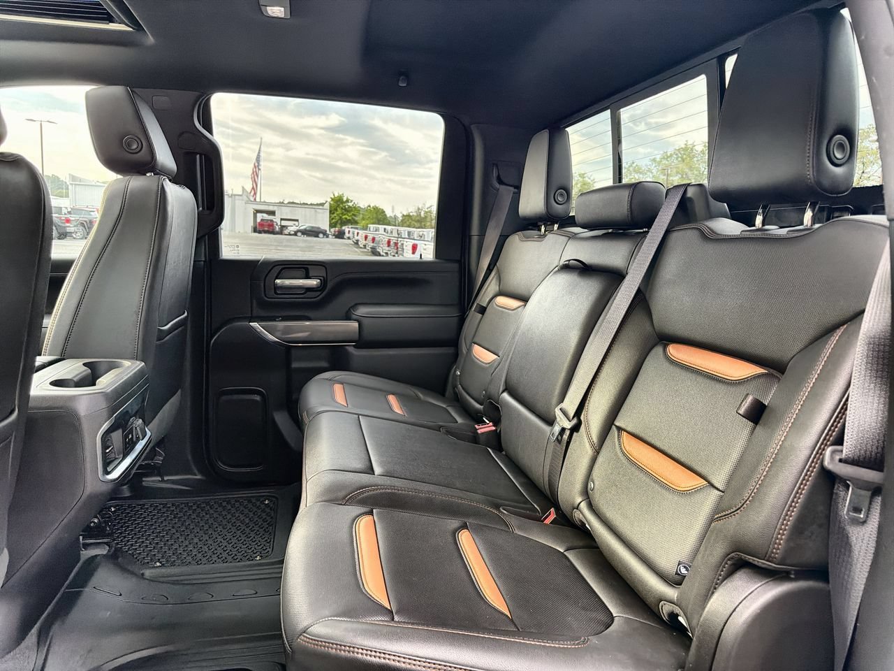 Used 2022 Summit White GMC AT4 image 20