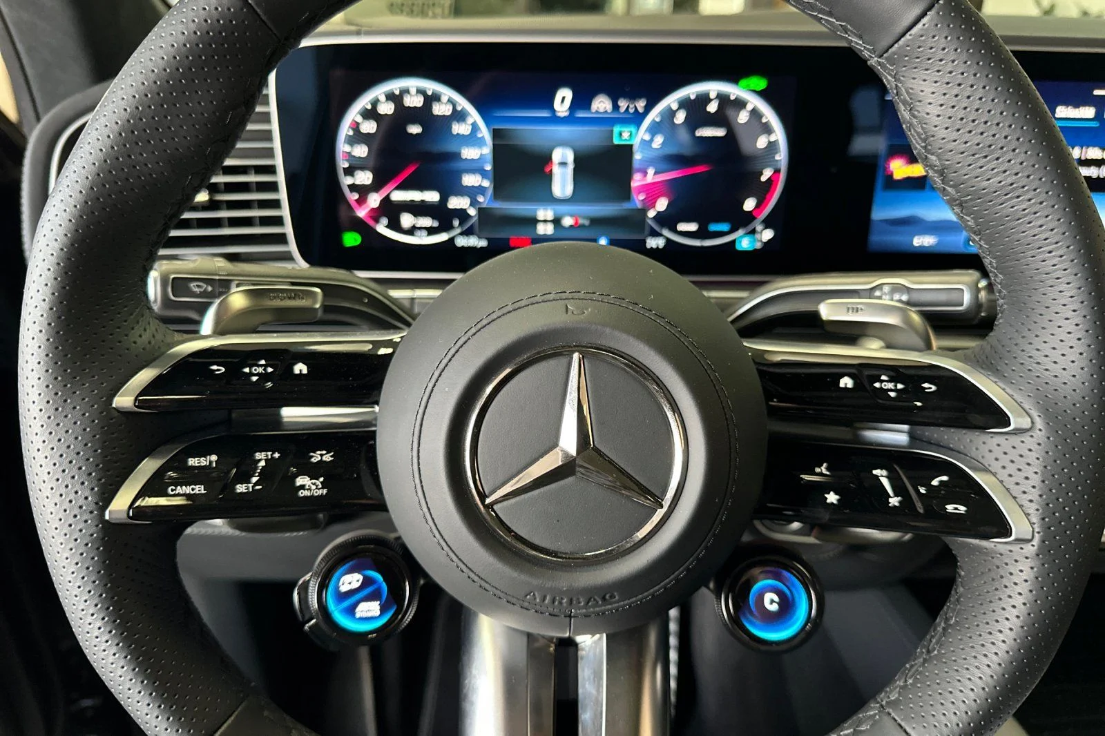Used 2025  Mercedes-Benz GLS 63 AMG® image 24
