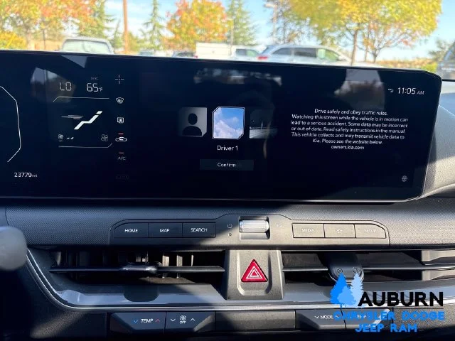 Used 2025 Black Kia EX image 17