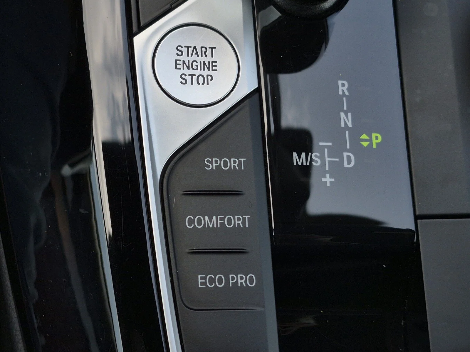 Certified Used 2024 Alpine White BMW sDrive30i image 34
