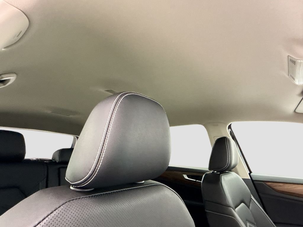 New 2026 Deep Black Pearl Volkswagen 2.0T SE image 16